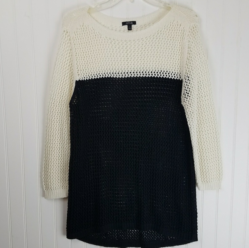 Apt. 9 Winter White & Black Open Knit Sweater